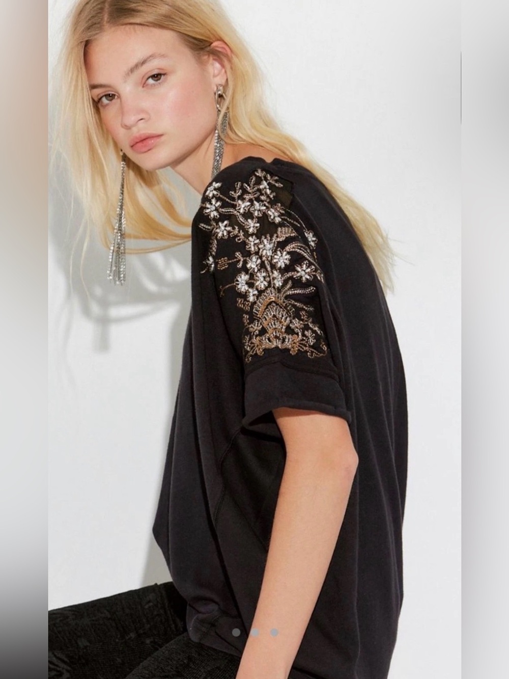 NWT $128 FREE PEOPLE’S, WE THE FREE Sparkle Daze Tee OVERSIZED!!! M